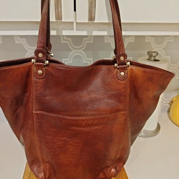 LC Leather Bucket Tote - Picture 6 of 13